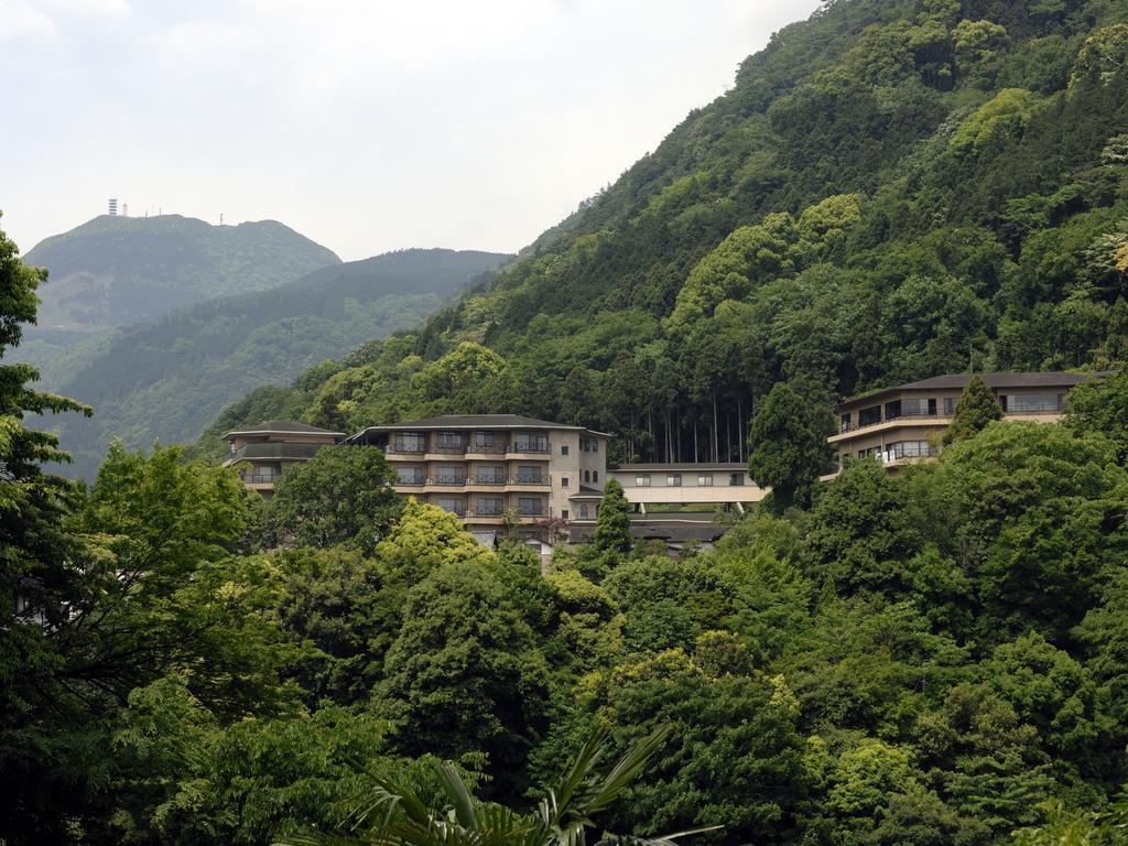 Отель Hakonenomori Okada Экстерьер фото